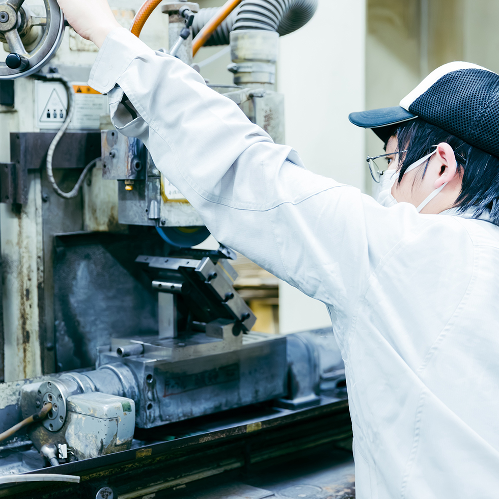 金型製造技術職（製造・成形）